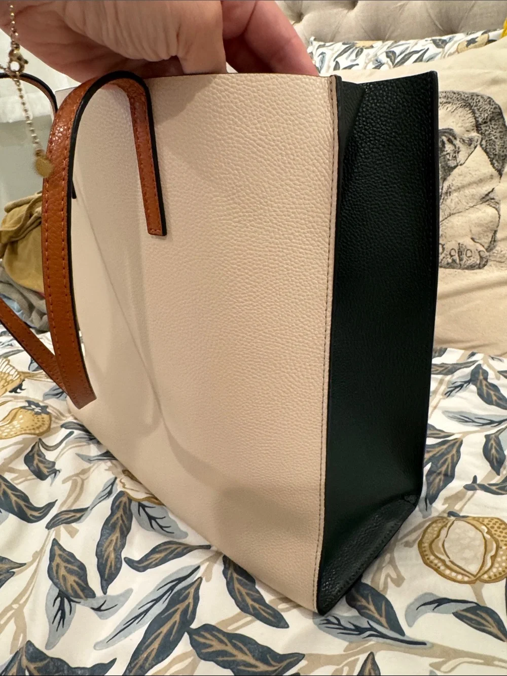 Marc Jacobs Two-Tone Pebbled Leather Tote in Cream, Black and Tan - Picture 3 of 4